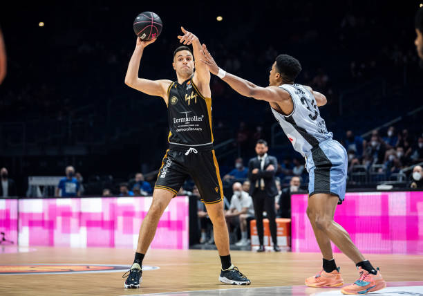 入侵对手野 入侵对手野