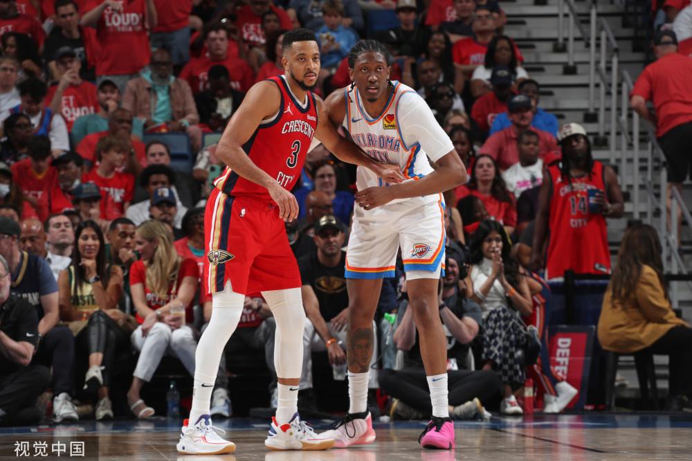 在前场频频 在前场频频