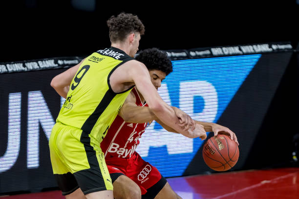 优异表现 优异表现